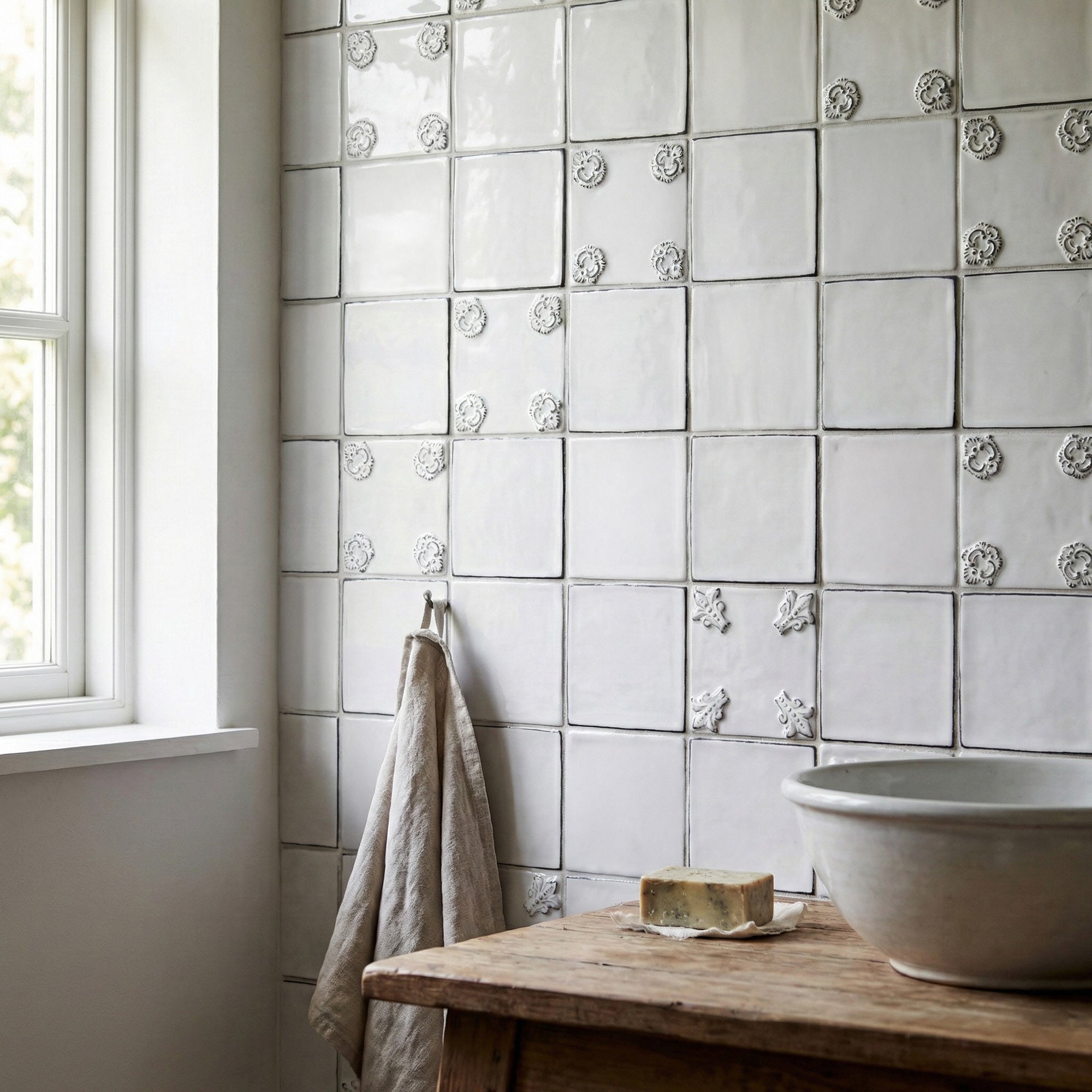 Carreau blanc en faïence