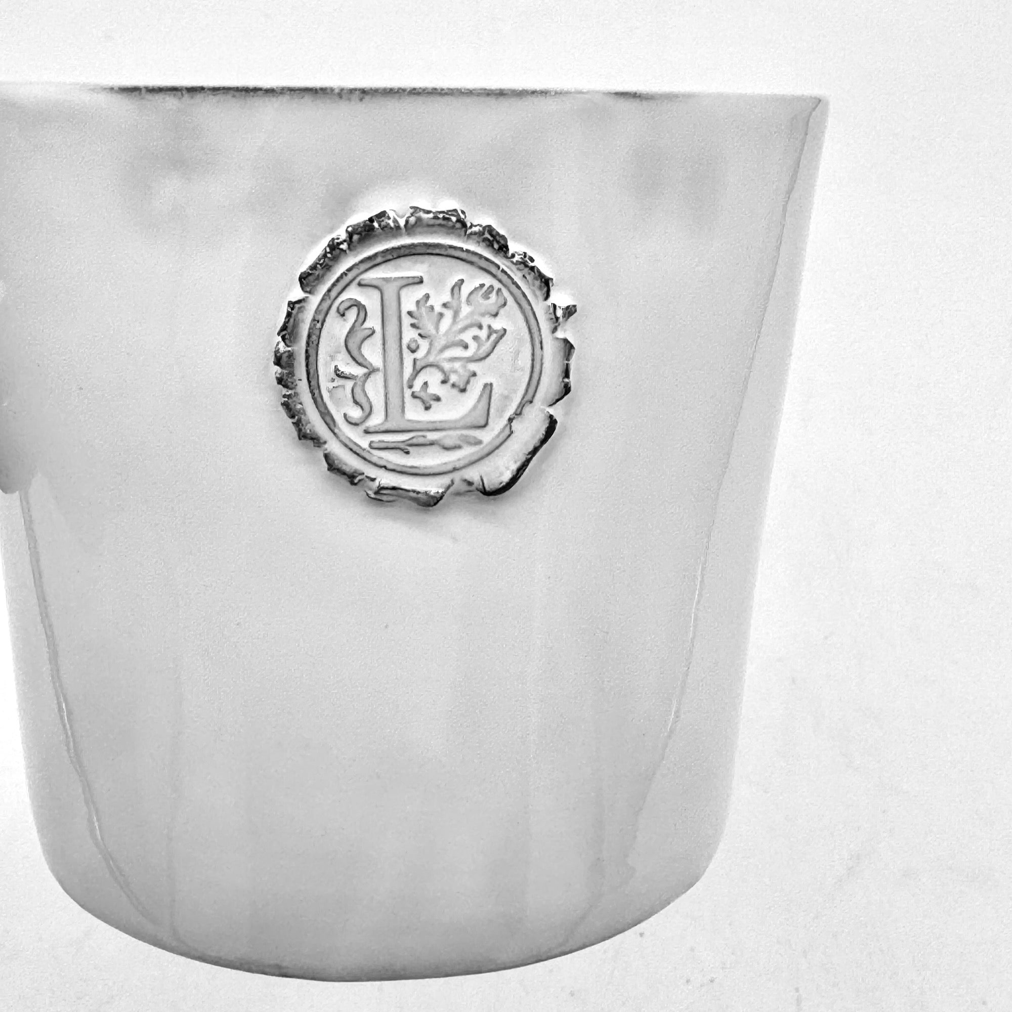 Letter seal mug with handle "L" size XL