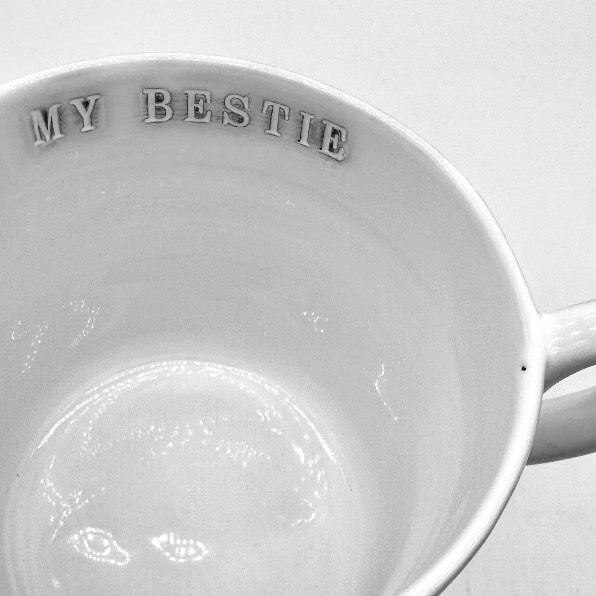 Letter seal mug with handle "L" size XL
