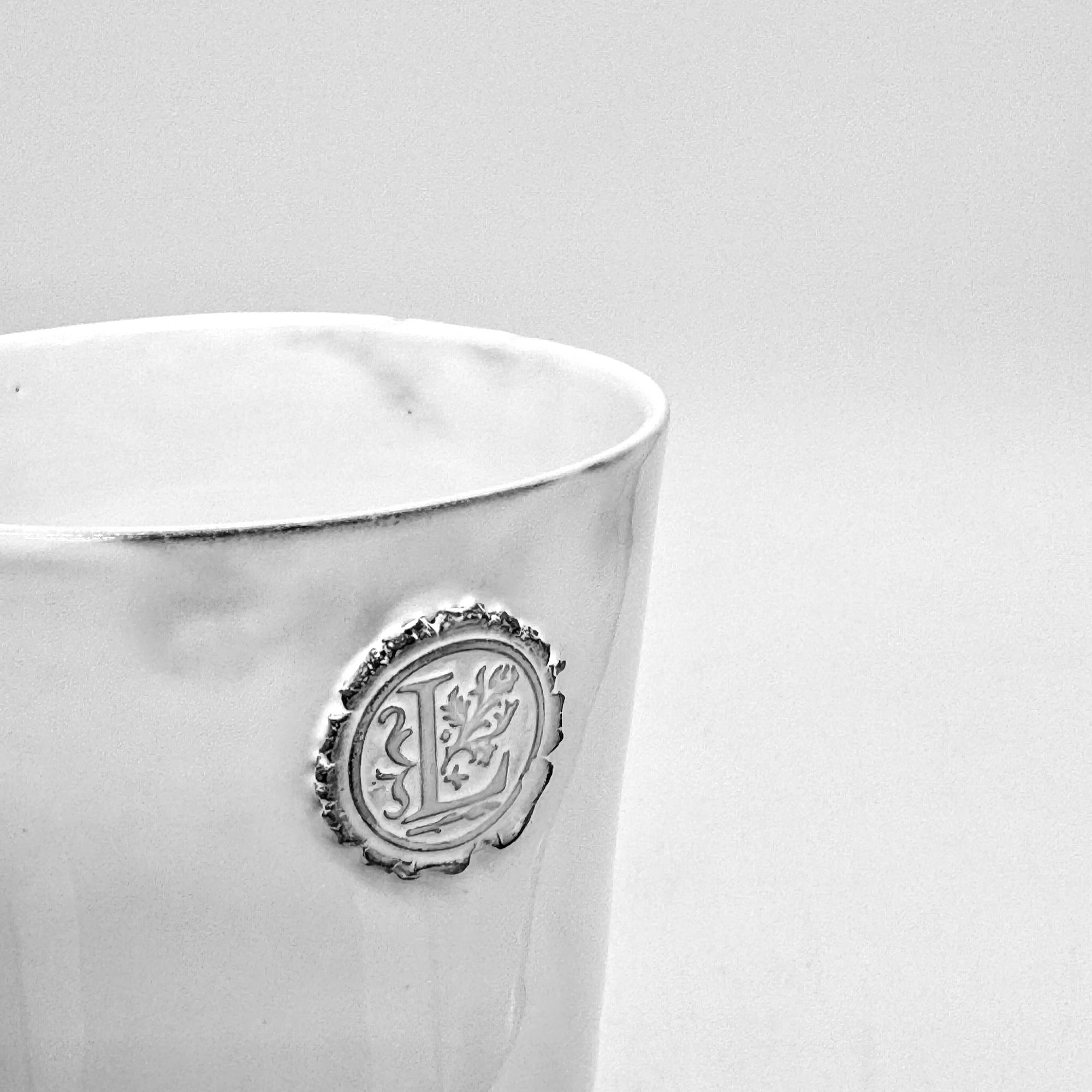 Letter seal mug with handle "L" size XL