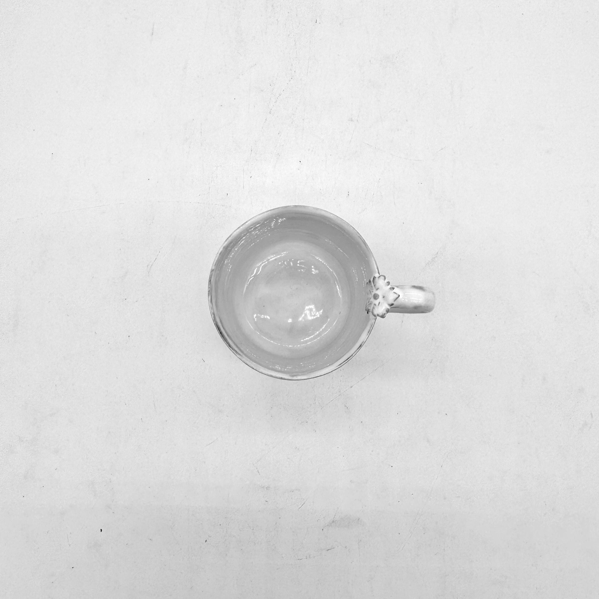 Tasse à anse fleur Marie-Antoinette