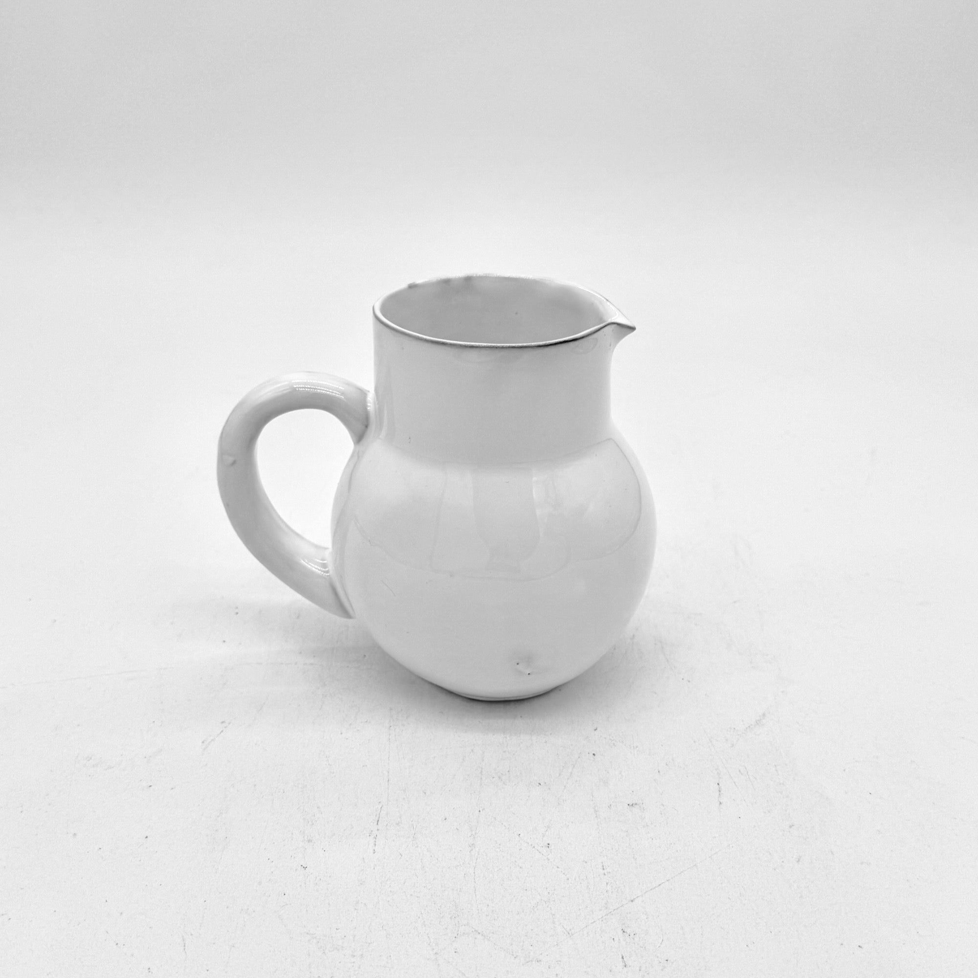 Mademoiselle round pitcher size M