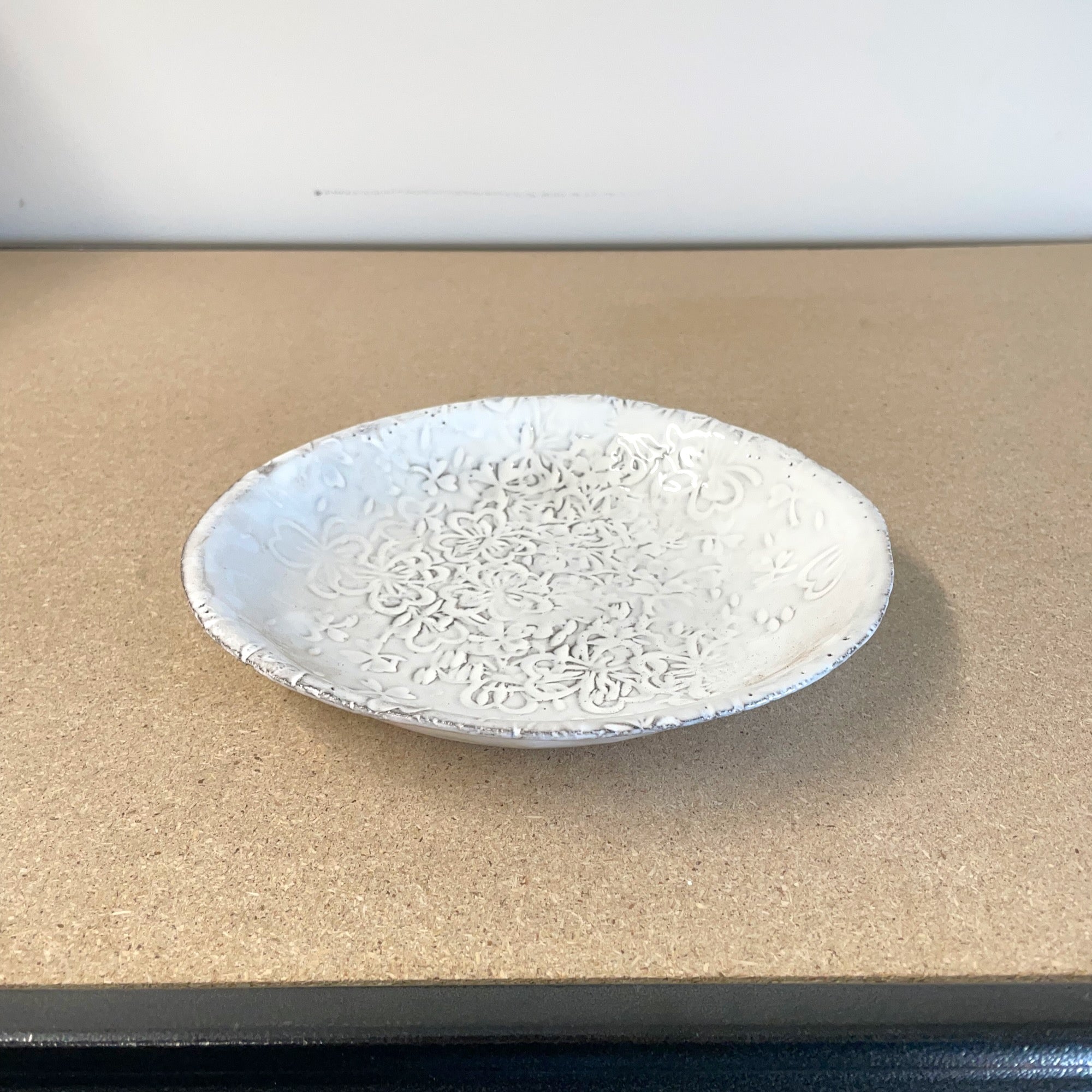 Clover shallow plate-⌀20 H3 cm-CARRON-Paris