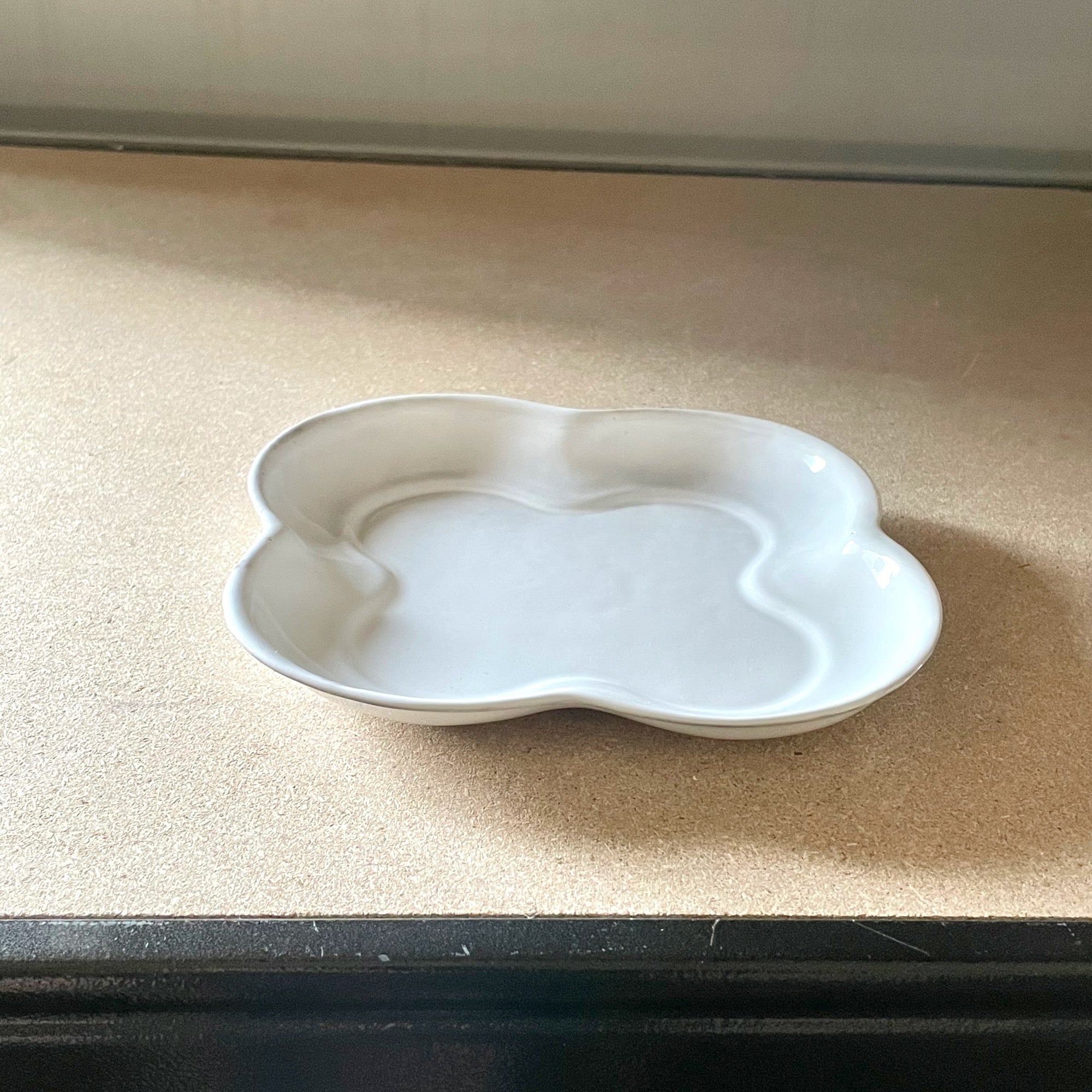 Mademoiselle plate-Dessert plate ⌀19 H2-CARRON-Paris