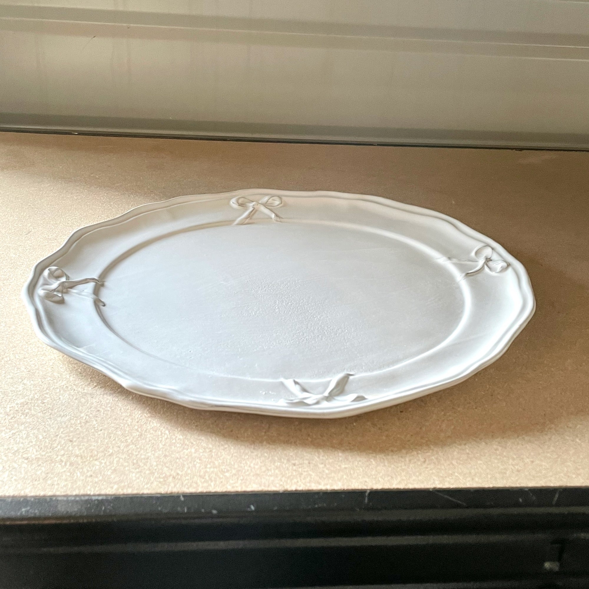 Marie-Antoinette ribbon plate 32⌀-32⌀-CARRON-Paris