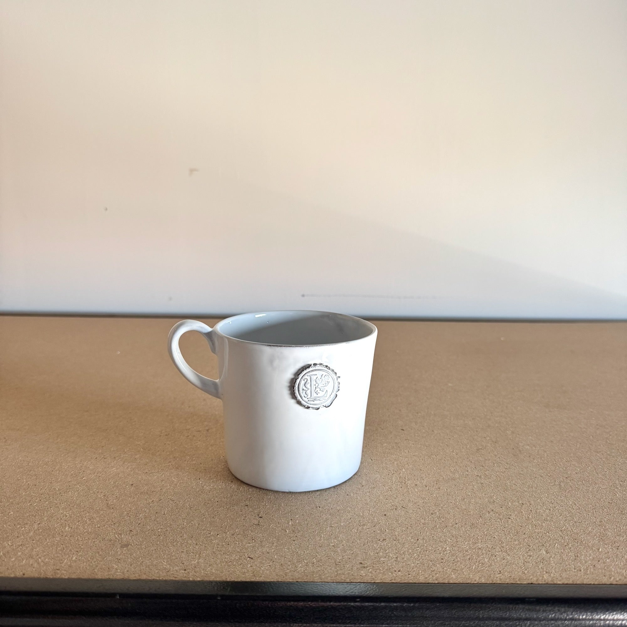 Letter seal mug with handle "L" size XL