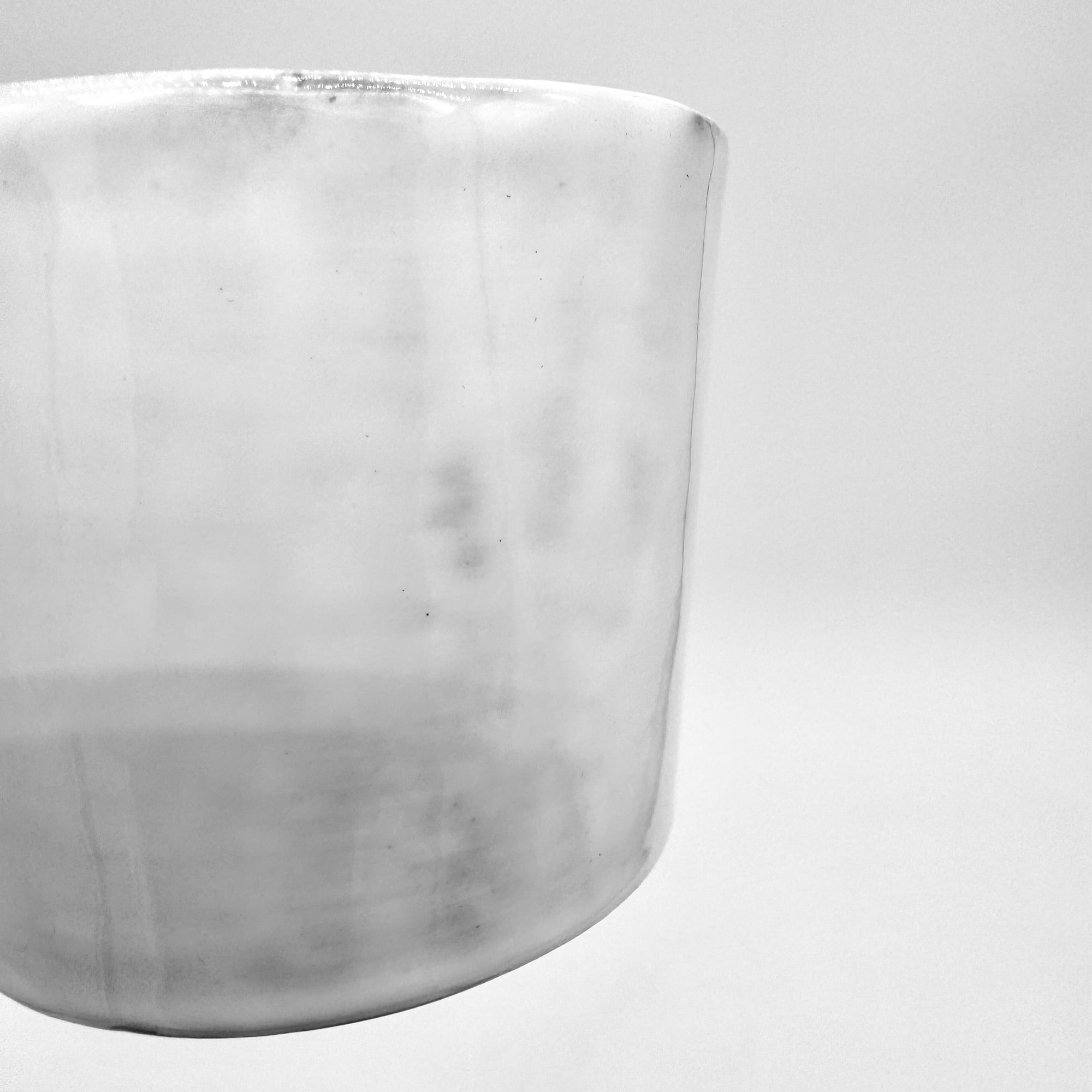 Set 1 x Tasse à anse noeud Marie-Antoinette + 1 x Soucoupe Apolline 