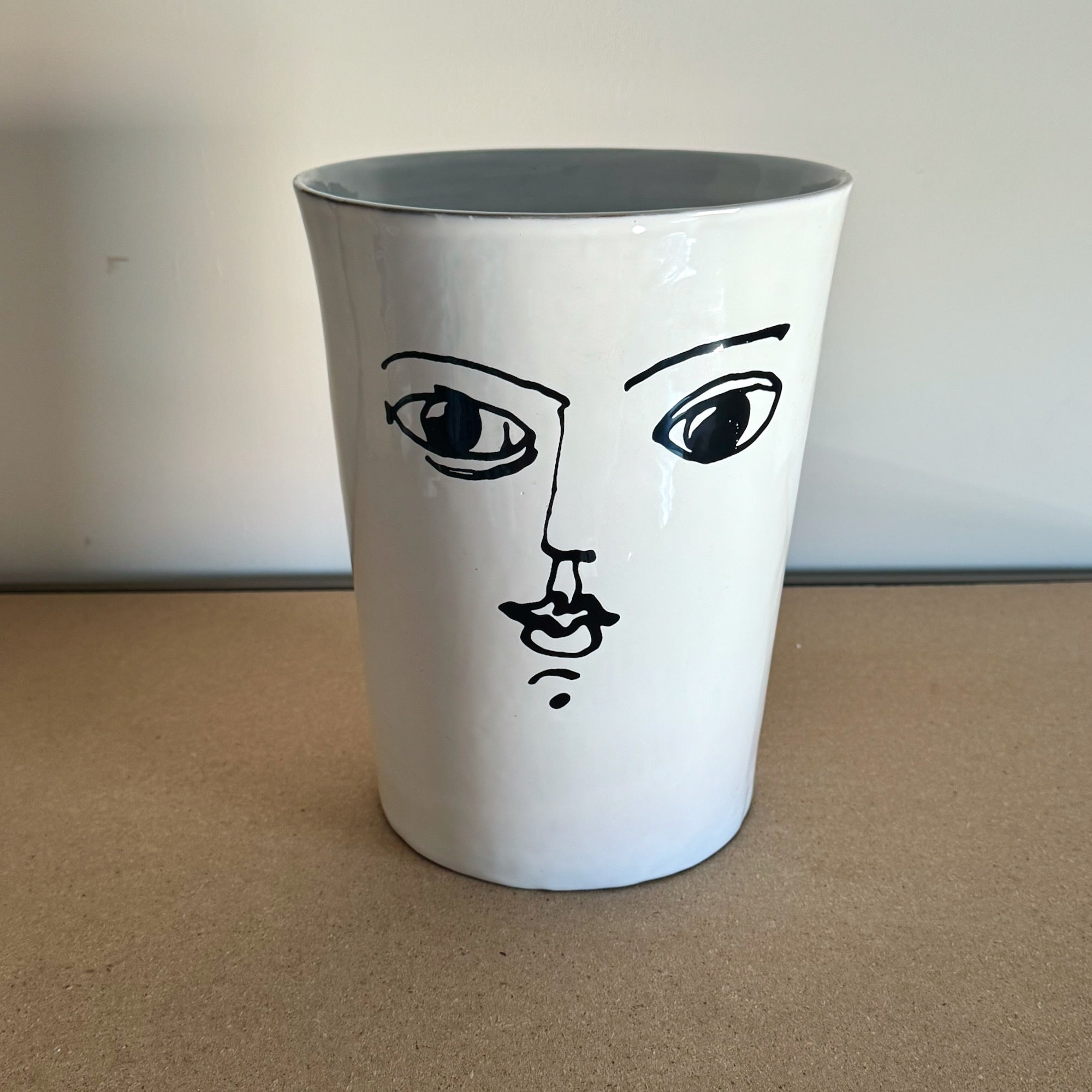 Vase Moon