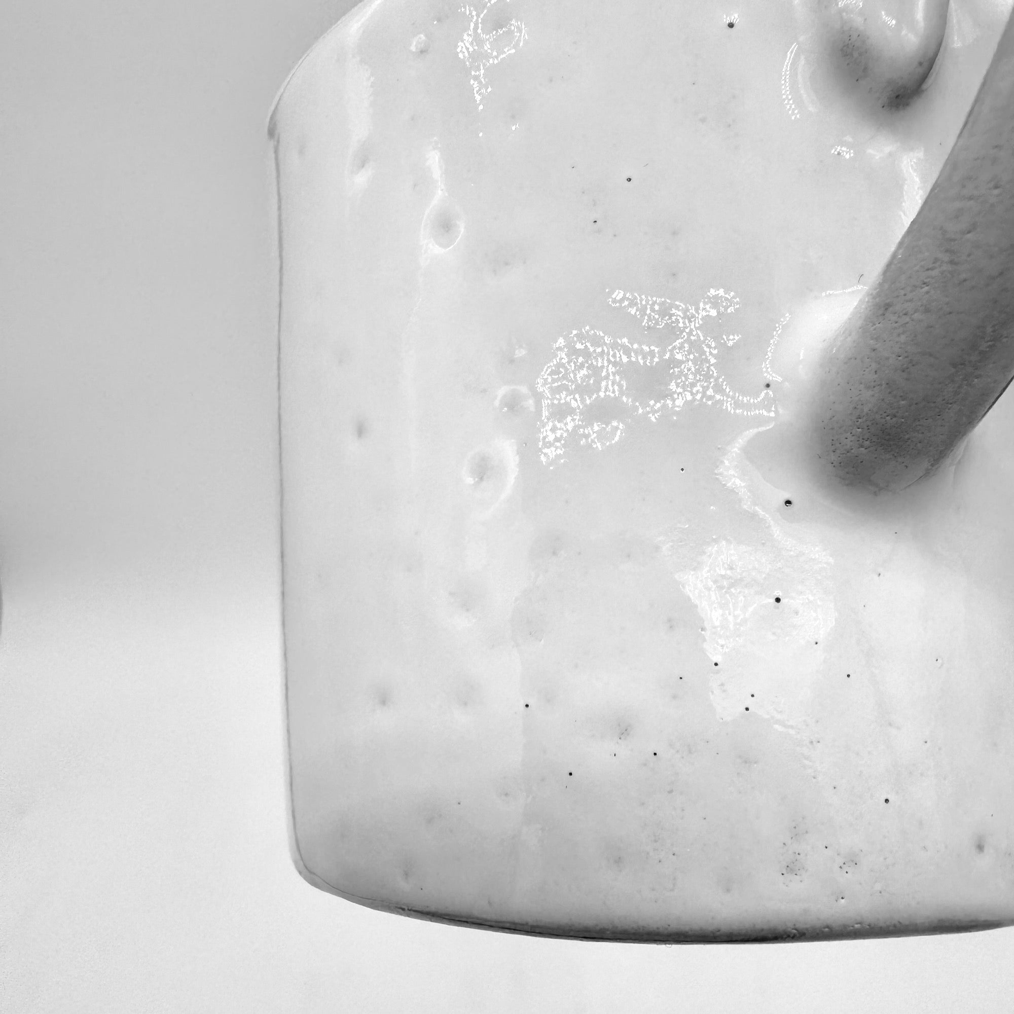 Tasse à anse fleur Marie-Antoinette