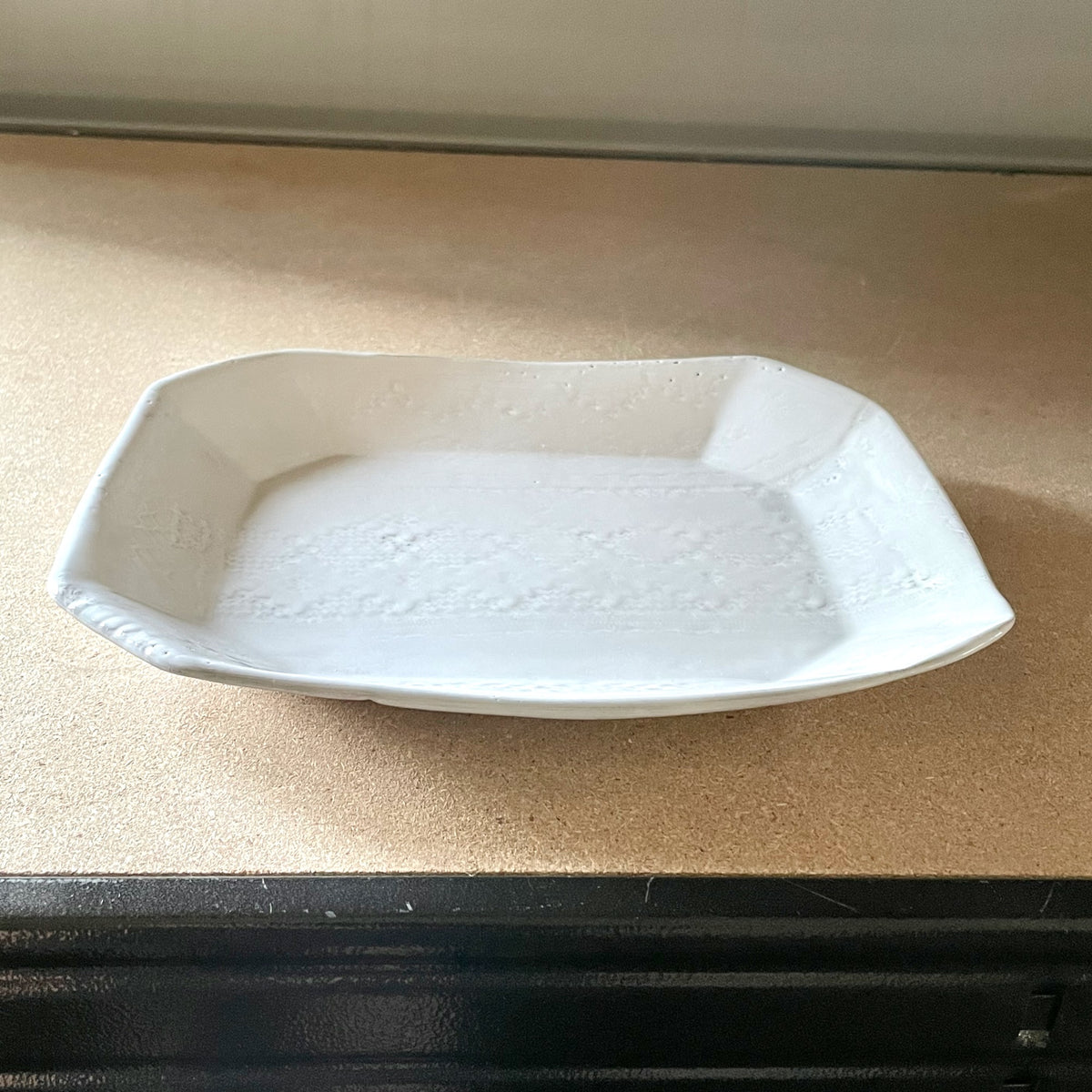 Dentelle handmade platter | Handmade French ceramic platter | CARRON Paris