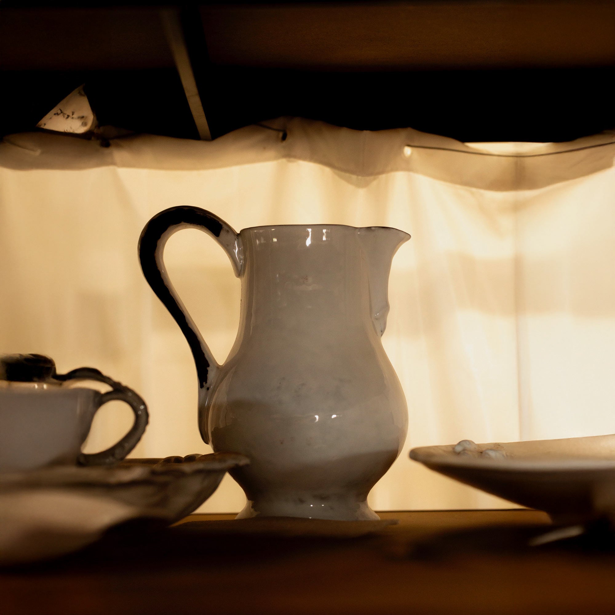 Paris pitcher-CARRON-Paris