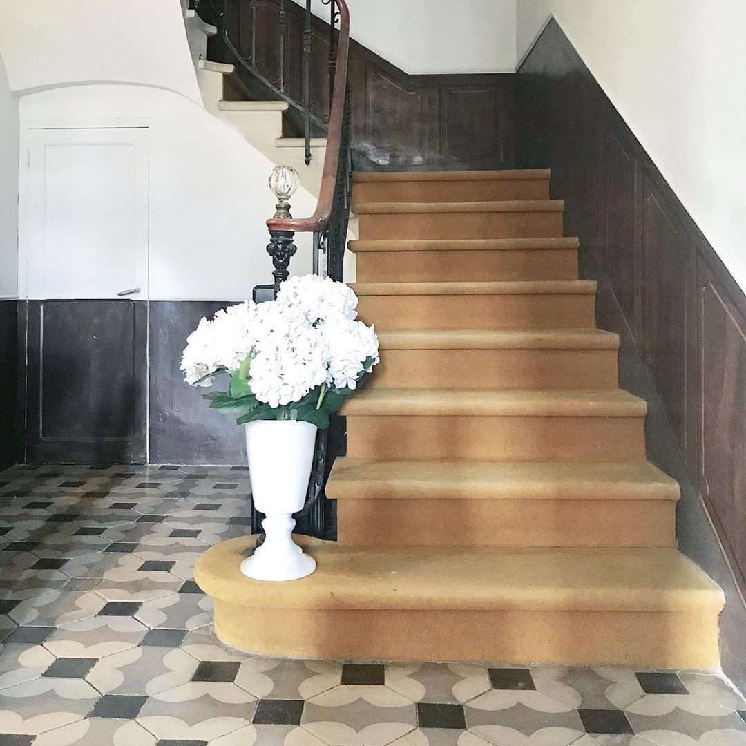 Paris footed vase-CARRON-Paris