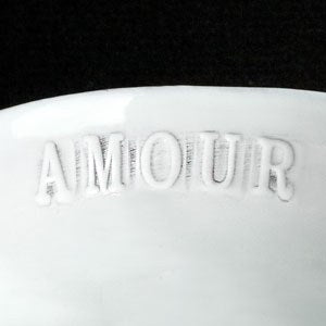 Par exemple : « Amour »