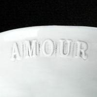 Par exemple : « Amour »